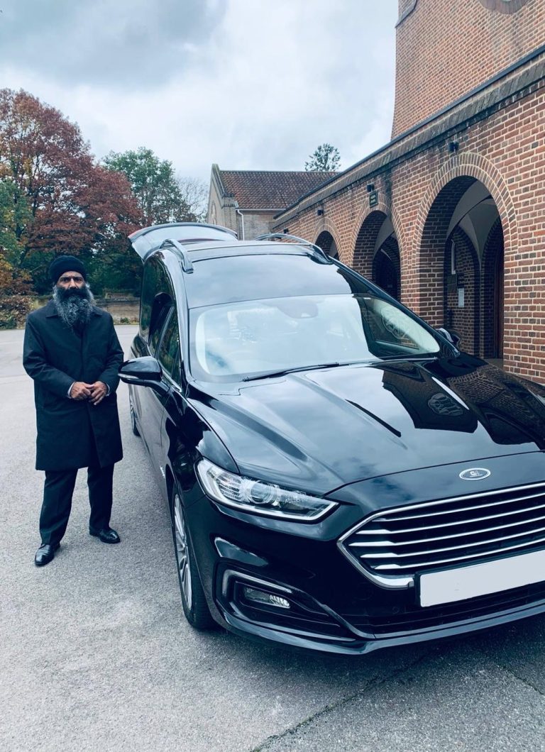 South West Middlesex Crematorium, service by Southall Sikh Funerals